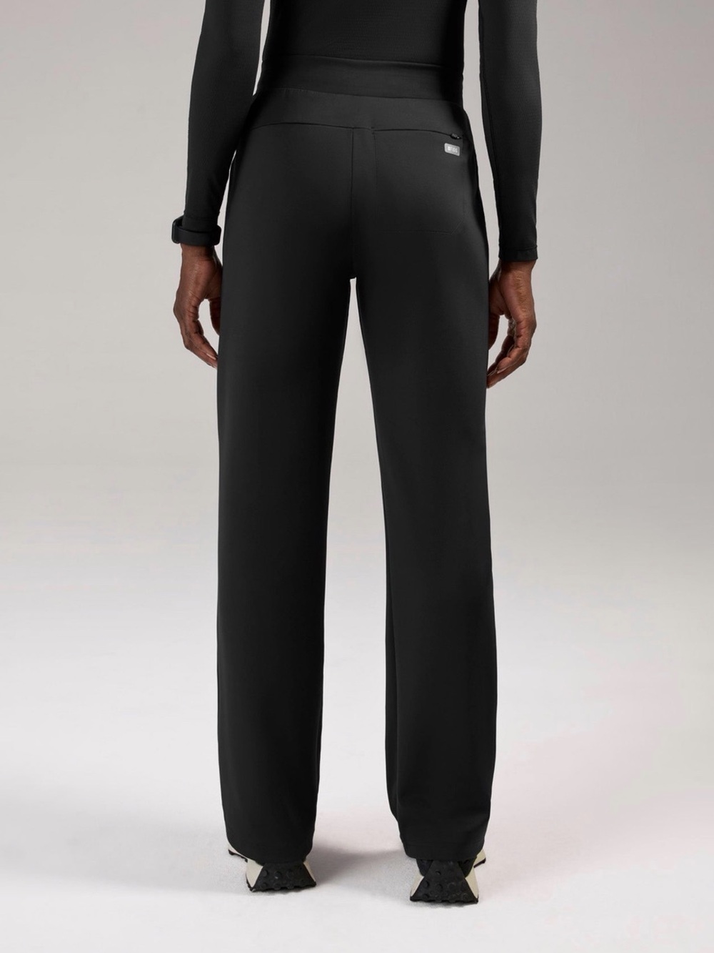 NWOT - FIGS High Waisted Piedra FORMx Straight Leg Scrub Pants - Black - S Reg - Picture 4 of 10